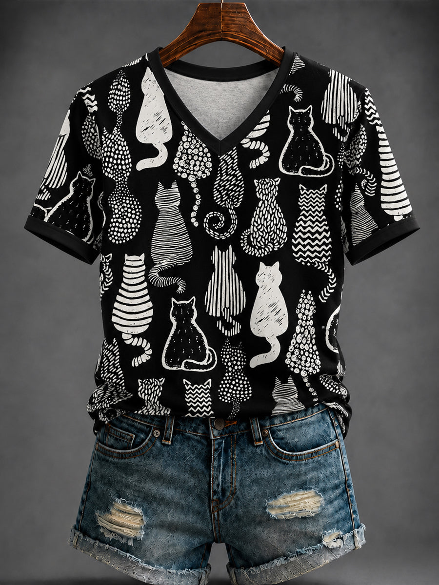 Cats Sitting Back View V-Neck Shirt Cute Cat Merchandise Gift For Wife